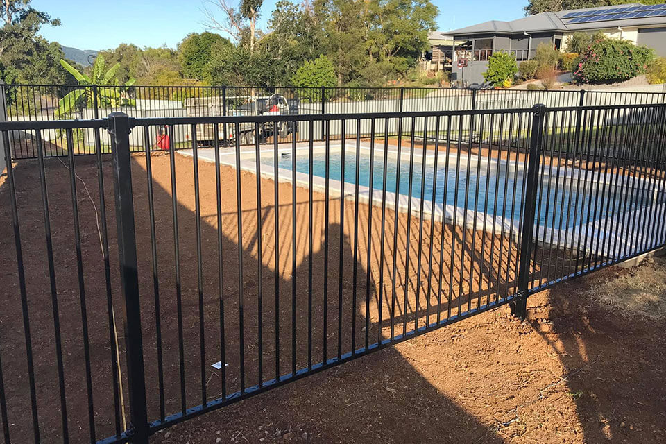 pool fences service